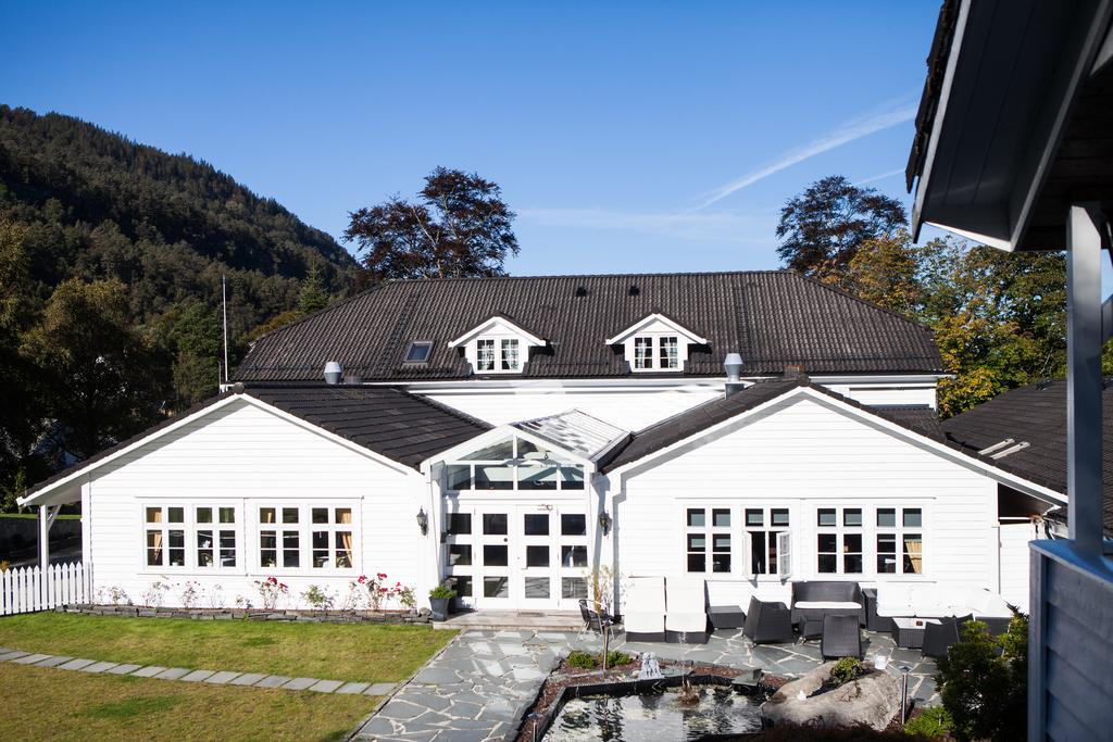 Fjordslottet Hotel Fotlandsvåg Exterior foto