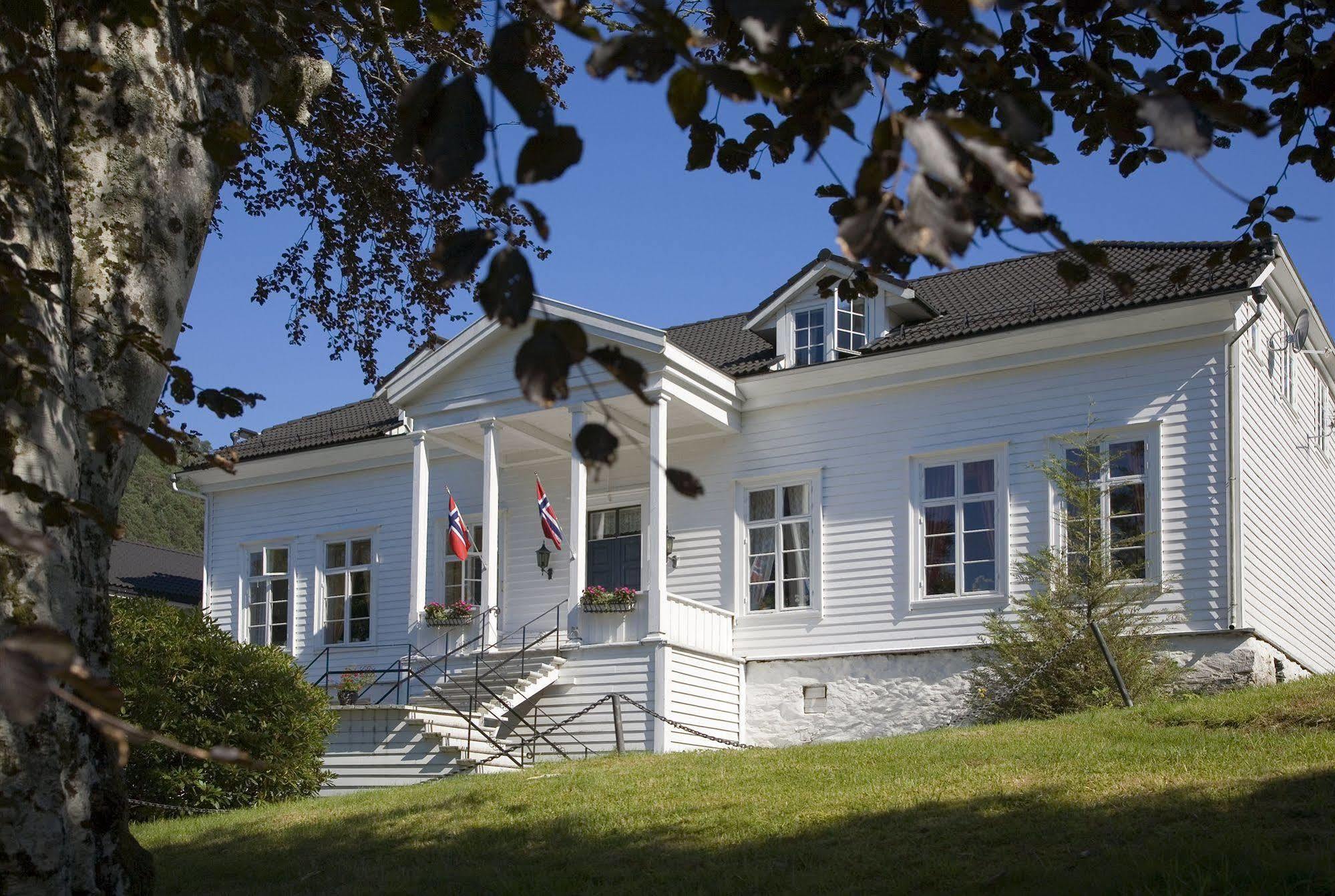 Fjordslottet Hotel Fotlandsvåg Exterior foto